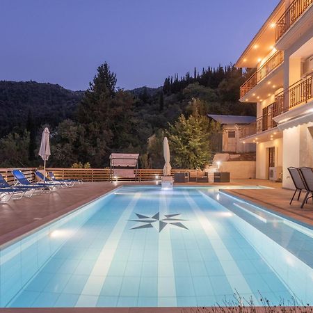 Petronas Villa Kariá Exterior foto